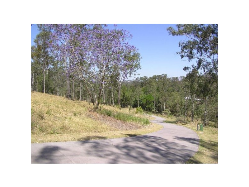35 Winrock Street, Brookfield QLD 4069