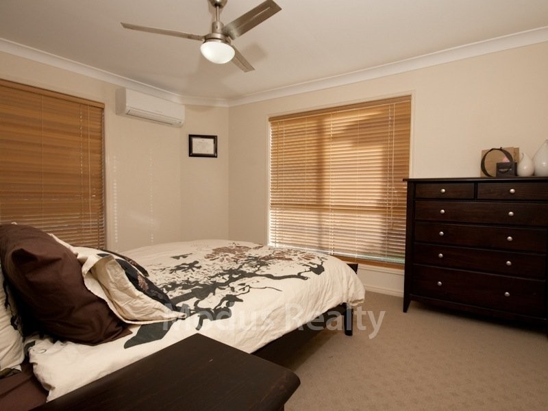 Edens Landing QLD 4207