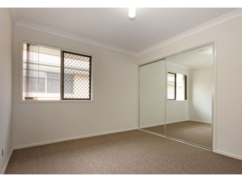 327 Rode Road, Wavell Heights QLD 4012