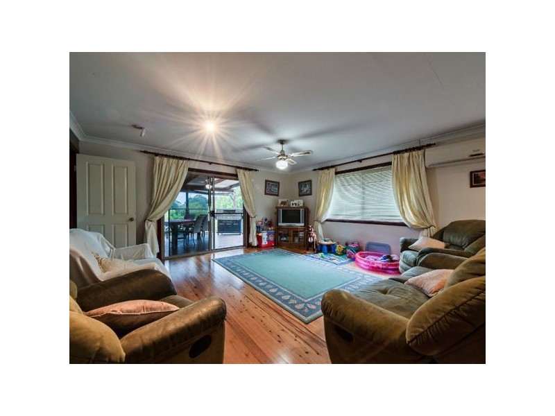 59 Danyenah Street, Loganholme QLD 4129