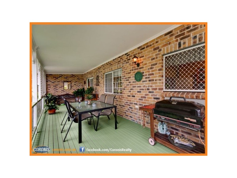 13 Pine Bark Court, Albany Creek QLD 4035