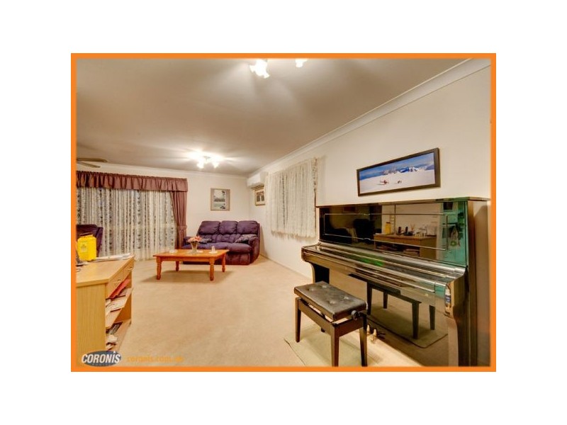 20 Mareeba Court, Arana Hills QLD 4054