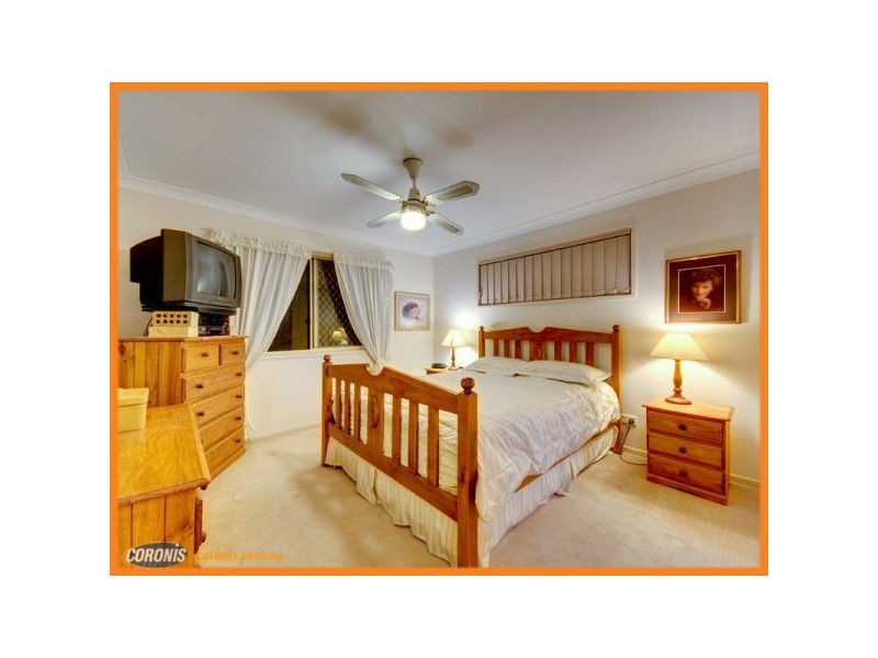 20 Mareeba Court, Arana Hills QLD 4054