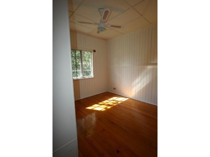 11 Gort Crescent, Stafford QLD 4053