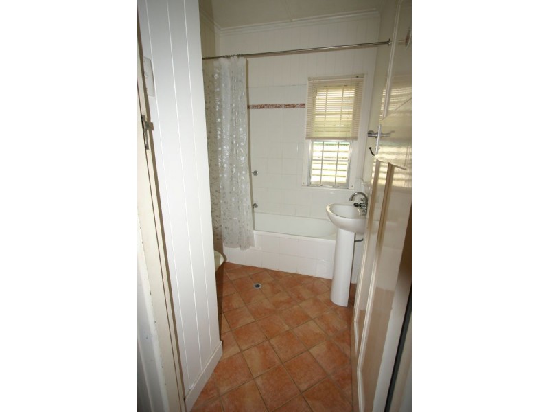 11 Gort Crescent, Stafford QLD 4053