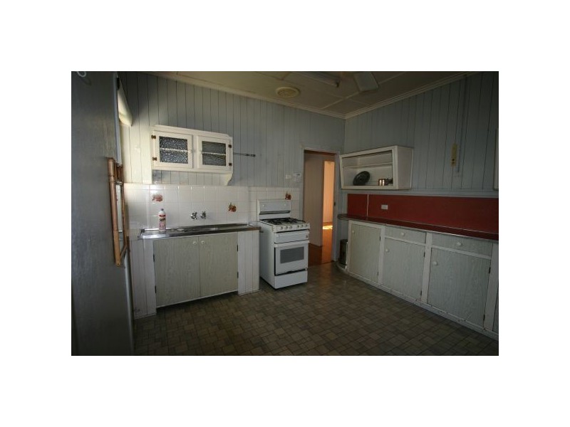 11 Gort Crescent, Stafford QLD 4053