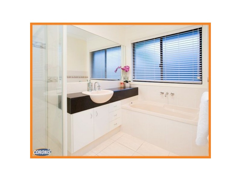 12 Rainbow Circuit, Coomera QLD 4209