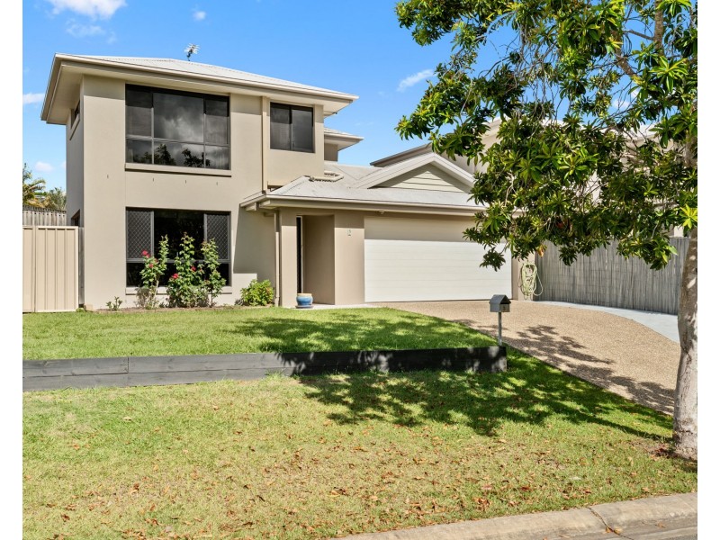 1/5 Lennox Street, Pacific Pines QLD 4211