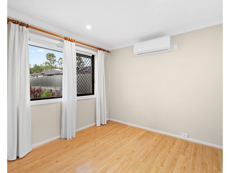 1/5 Lennox Street, Pacific Pines QLD 4211