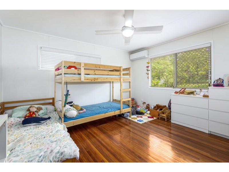 15 Tonlegee Street, Ferny Grove QLD 4055