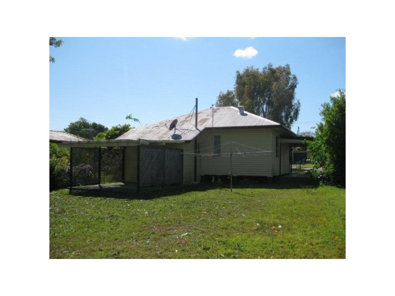 10 Sturgeon Street, Redcliffe QLD 4020