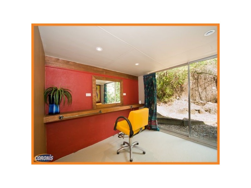 6 Lisa Court, Bellbird Park QLD 4300
