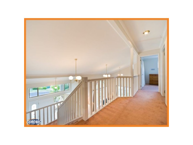 8 Benetti Close, Belmont QLD 4153