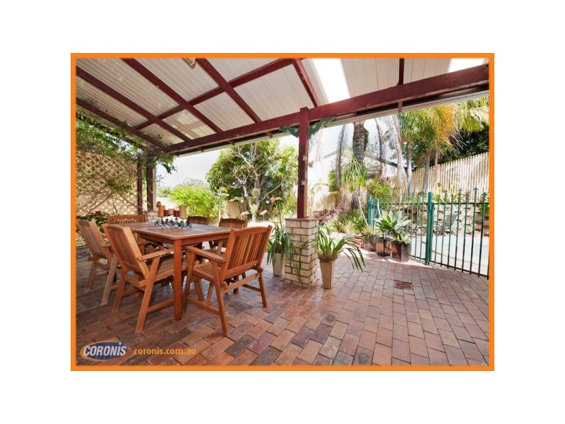 8 Benetti Close, Belmont QLD 4153