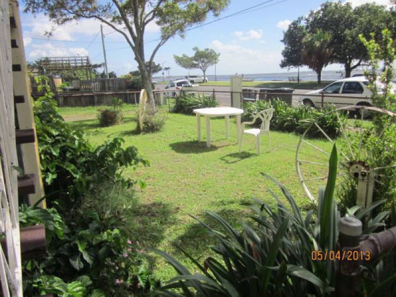 4/16 Flinders Parade, Sandgate QLD 4017