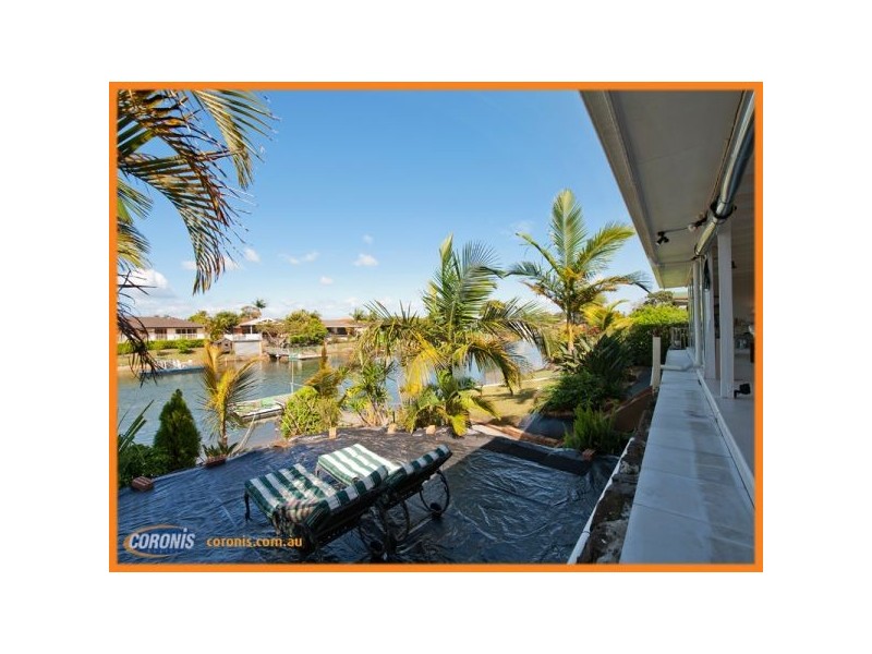 100 Salerno Street, Isle Of Capri QLD 4217