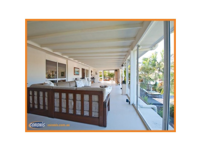 100 Salerno Street, Isle Of Capri QLD 4217