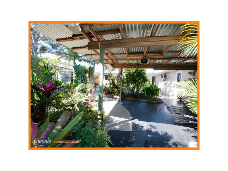 100 Salerno Street, Isle Of Capri QLD 4217