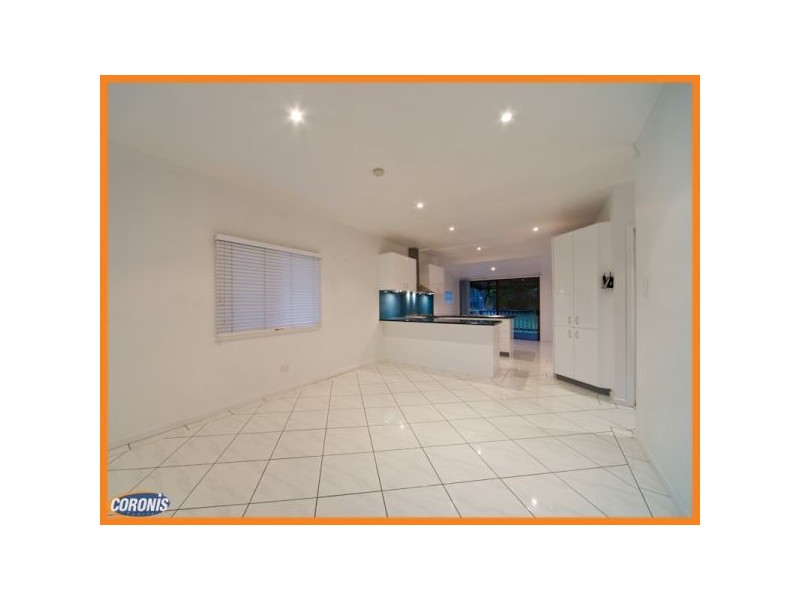 243 Kitchener Road, Stafford Heights QLD 4053