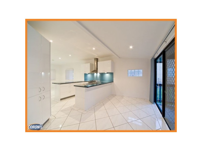 243 Kitchener Road, Stafford Heights QLD 4053