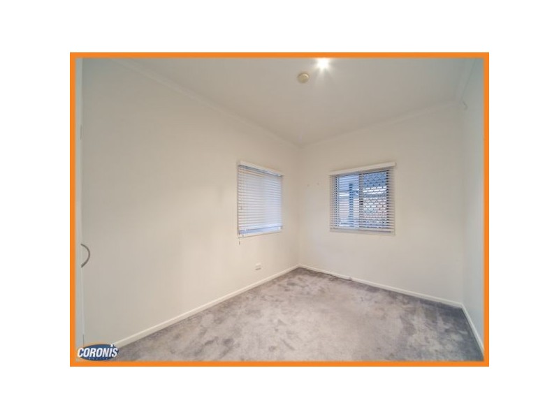 243 Kitchener Road, Stafford Heights QLD 4053