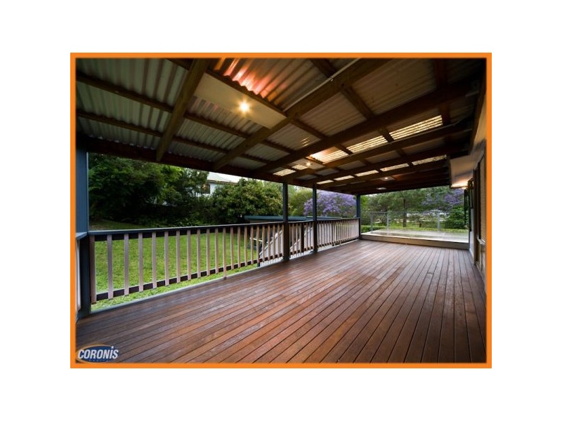 243 Kitchener Road, Stafford Heights QLD 4053