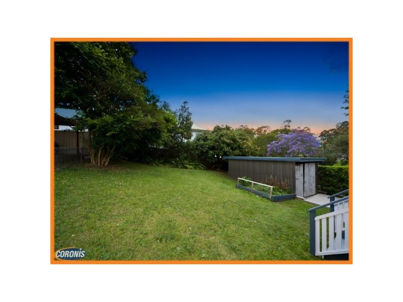 243 Kitchener Road, Stafford Heights QLD 4053