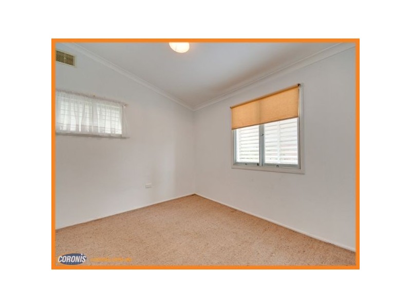 4 Dumaurier Street, Chermside West QLD 4032