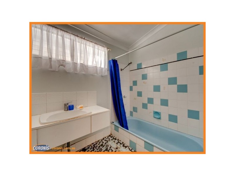 4 Dumaurier Street, Chermside West QLD 4032
