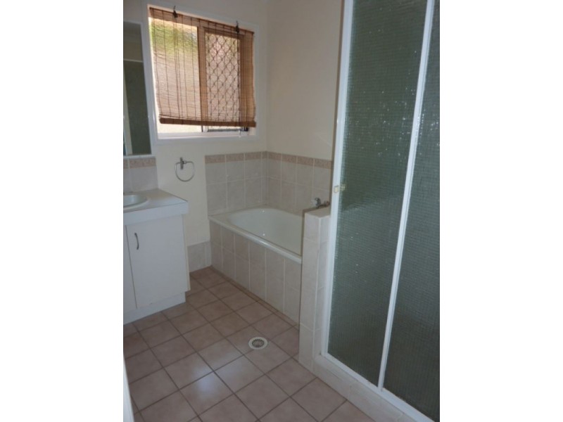 138 High Road, Waterford QLD 4133