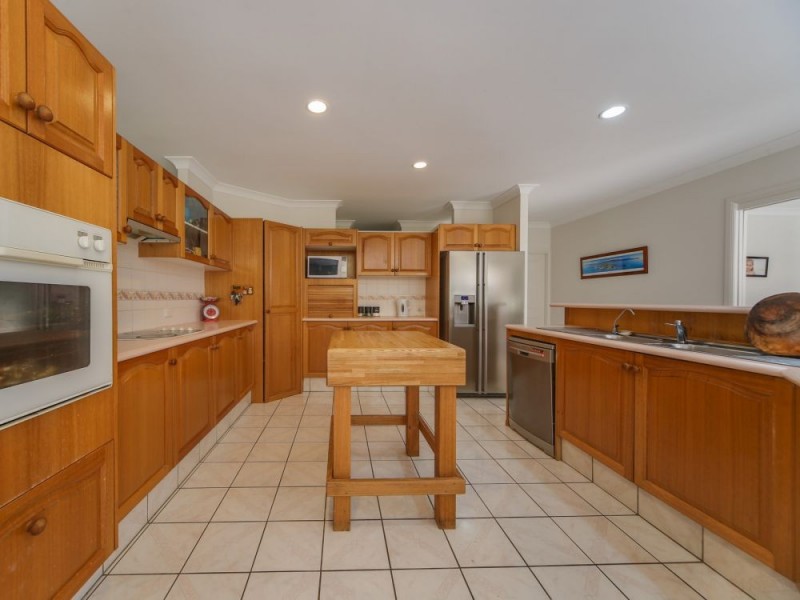 7 Moody Court, Parkwood QLD 4214