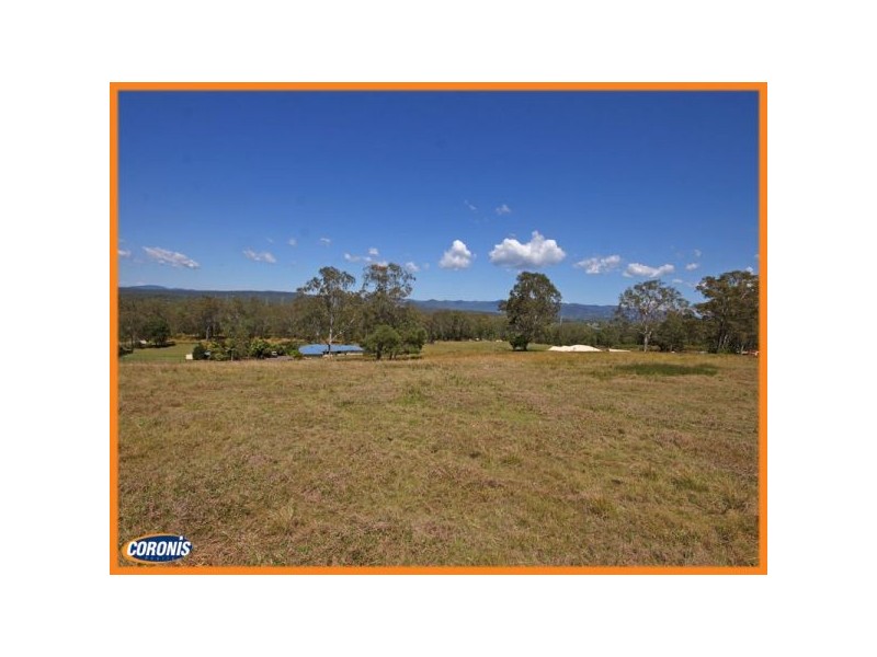 5 Andrew Clarke Road, Whiteside QLD 4503