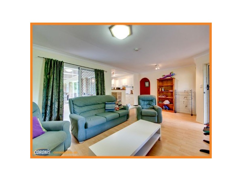 5 Crestleigh Court, Morayfield QLD 4506