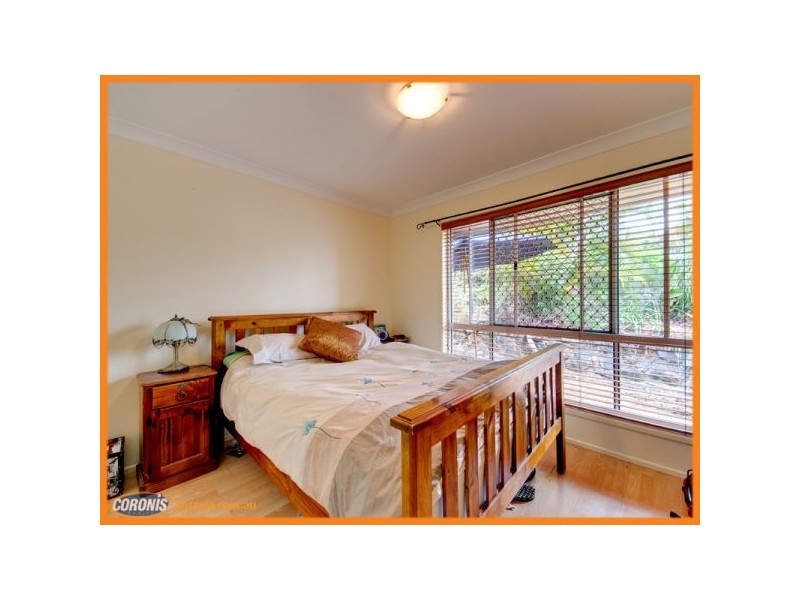 5 Crestleigh Court, Morayfield QLD 4506