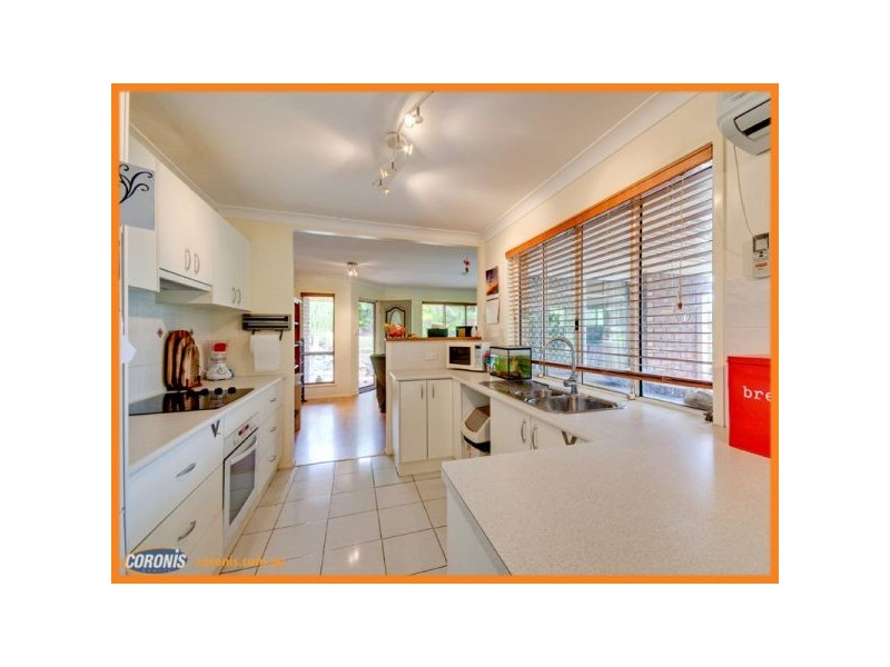 5 Crestleigh Court, Morayfield QLD 4506