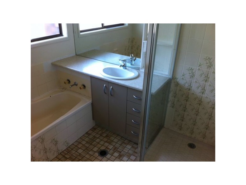 9 Tyrrell Court, Petrie QLD 4502