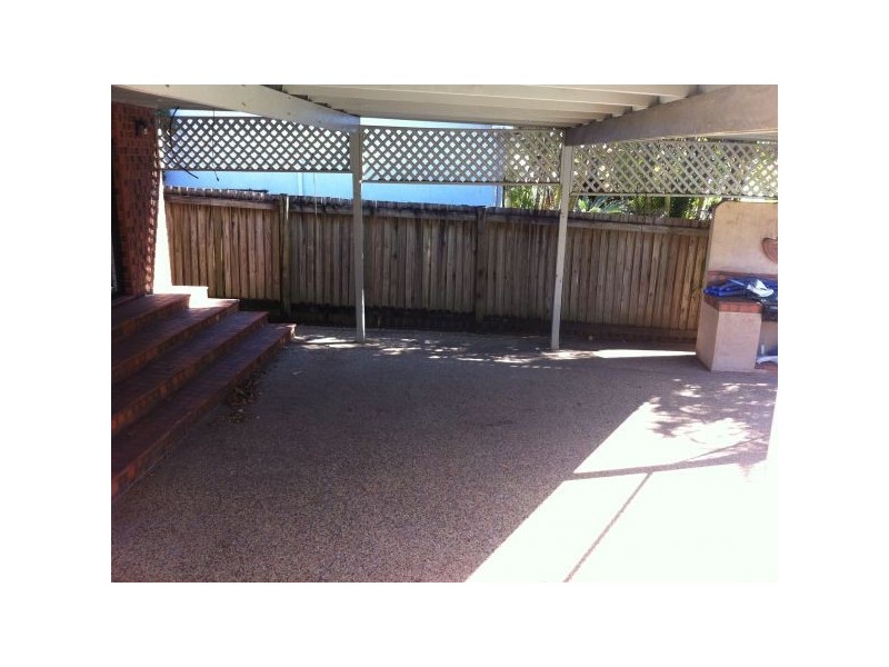 9 Tyrrell Court, Petrie QLD 4502