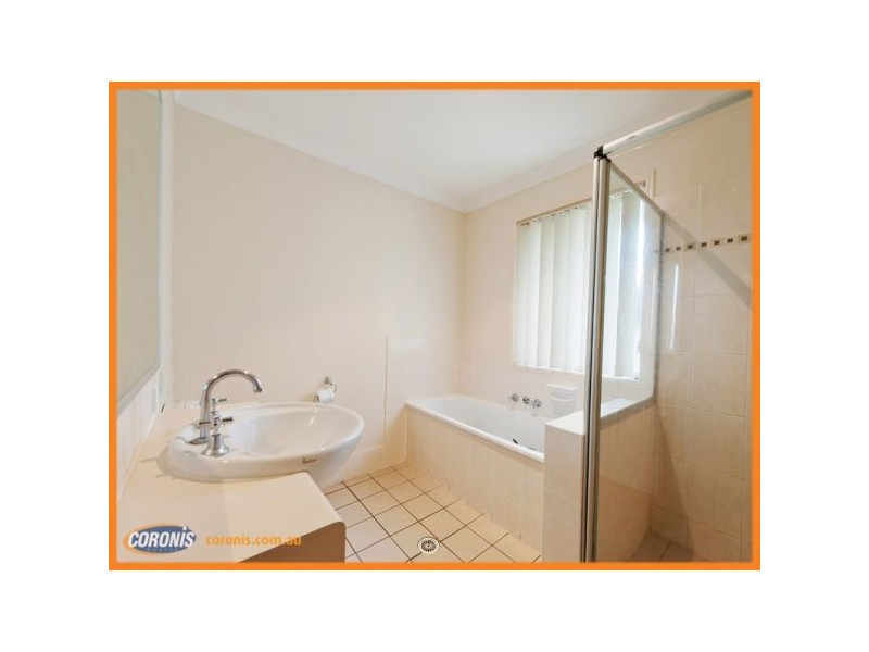 12 Winifred Street, Kuraby QLD 4112