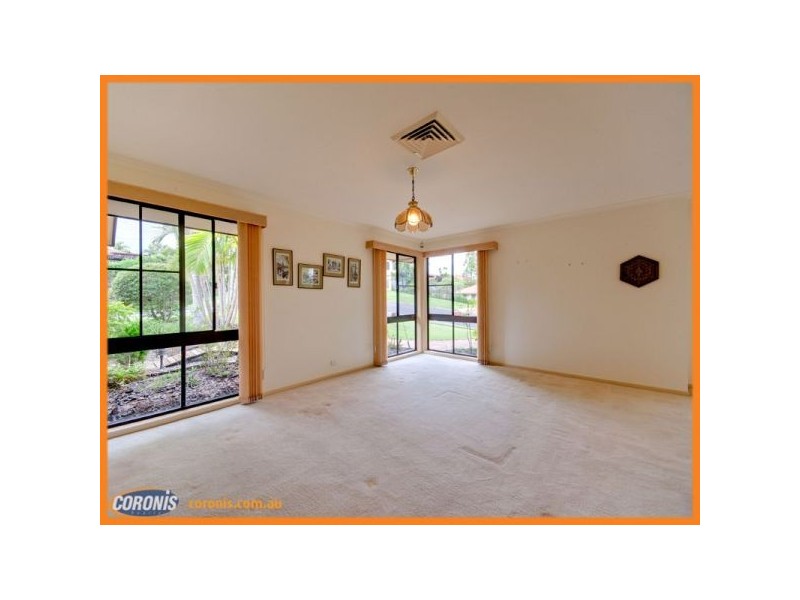 18 Chickowee Street, Albany Creek QLD 4035