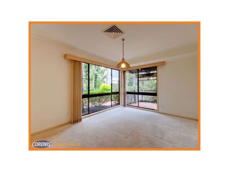 18 Chickowee Street, Albany Creek QLD 4035