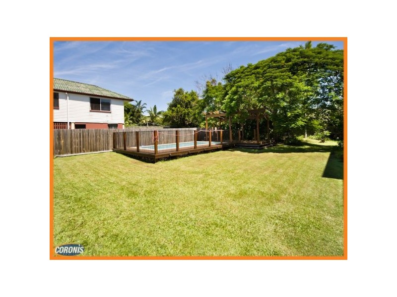 33 Brown Street, Camp Hill QLD 4152