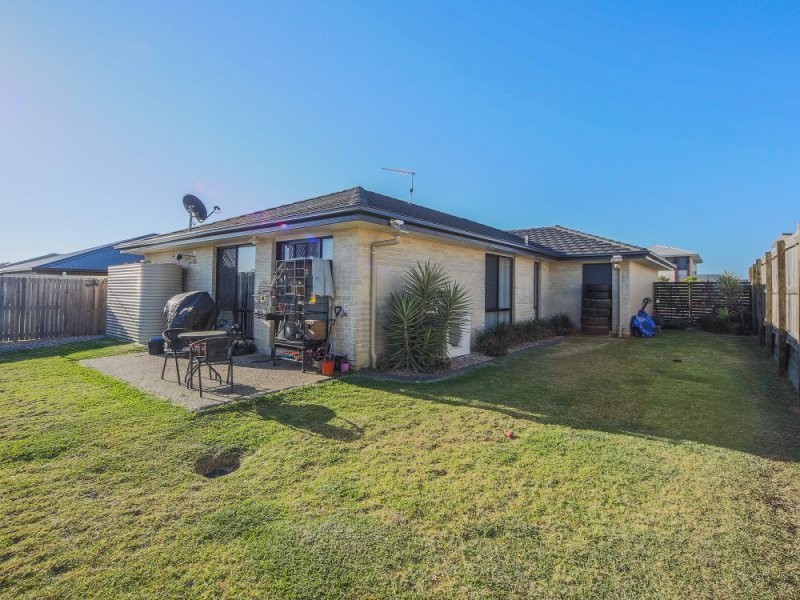 14 Arcadia Blvd, Pimpama QLD 4209