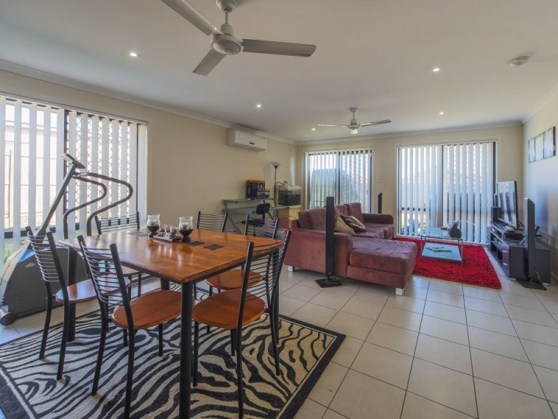 14 Arcadia Blvd, Pimpama QLD 4209