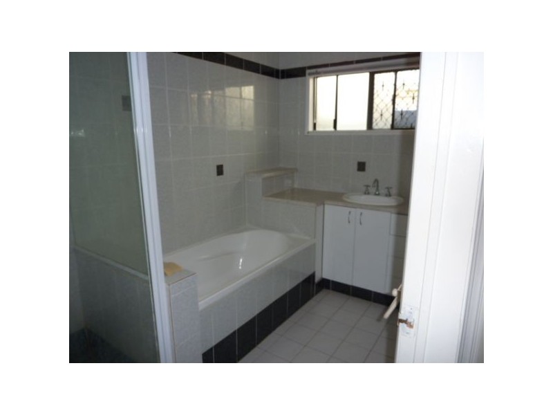 11  Beutel Street, Waterford West QLD 4133