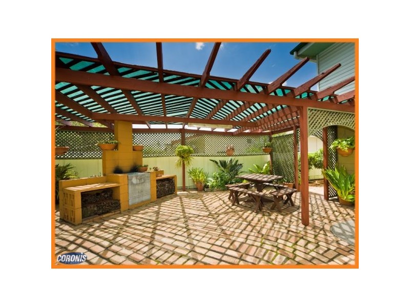 1834 Creek Road, Cannon Hill QLD 4170