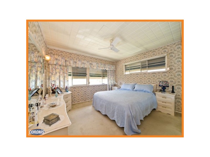 1834 Creek Road, Cannon Hill QLD 4170