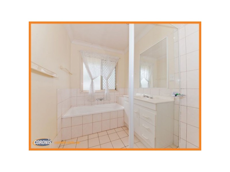 3 Plimsoll Place, Helensvale QLD 4212