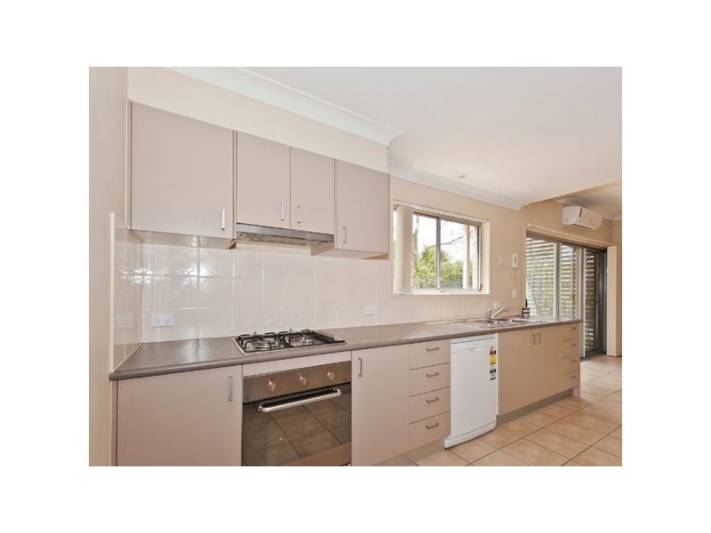 10/1 Anthony Court, Kingston QLD 4114