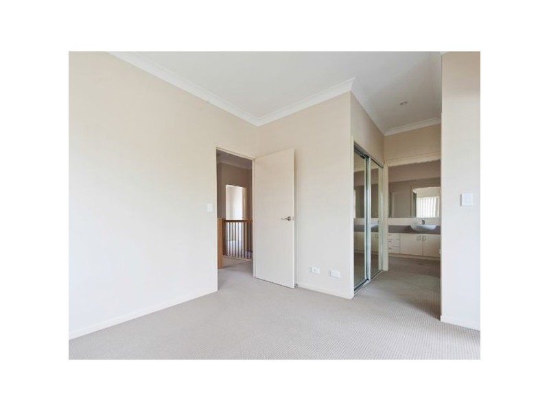 10/1 Anthony Court, Kingston QLD 4114