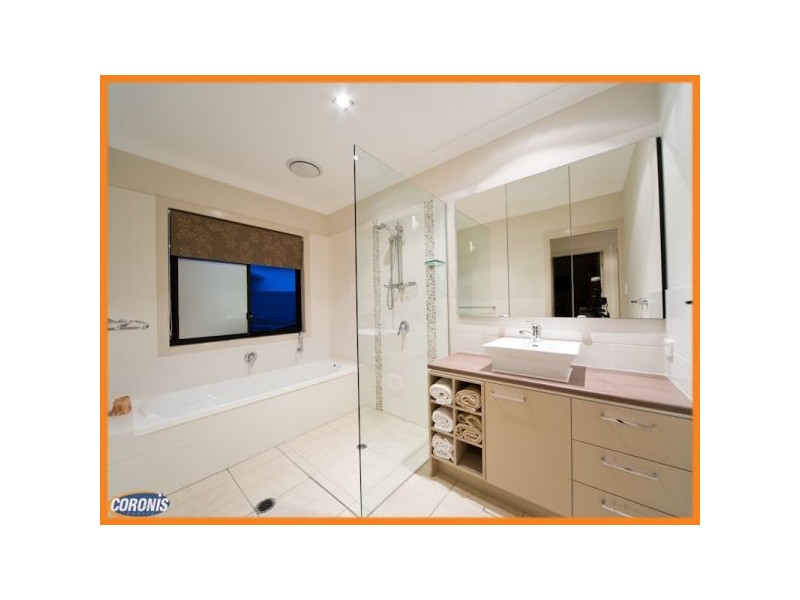 21 Clarance Street, Wakerley QLD 4154